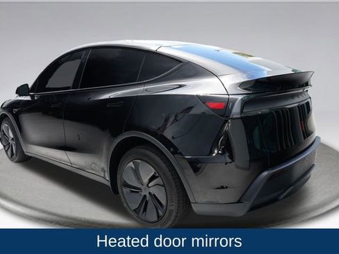 Used 2026 Tesla Model Y 2WD image 13