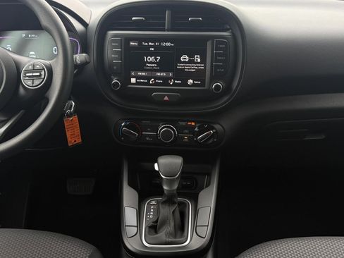Used 2025 Kia Soul LX w/ LX Technology Package image 31