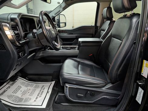 Used 2023 Ford F350 Lariat w/ Tow Technology Package image 13