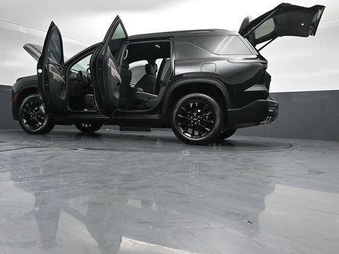 Used 2024 Chevrolet Traverse LT w/ Midnight/Sport Edition AWD/4WD image 55