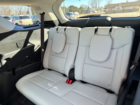 New 2026 Ford Explorer Platinum w/ LUX Leather Package image 11