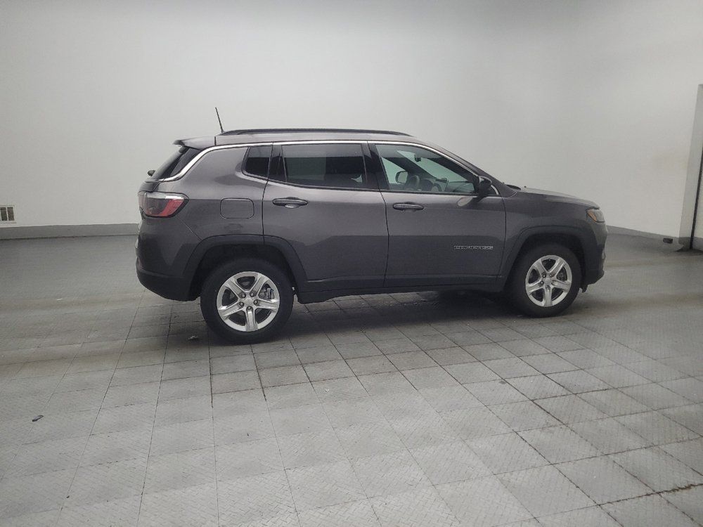 Used 2024 Jeep Compass Latitude AWD/4WD image 10