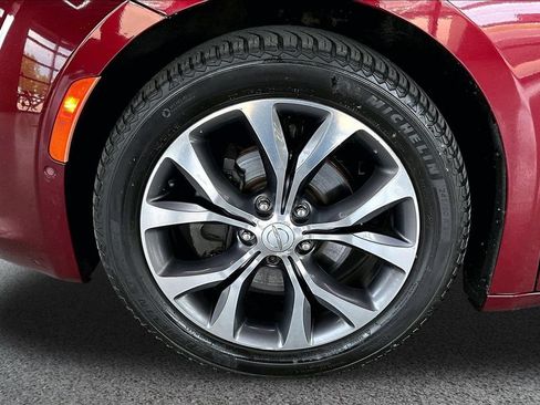 Used 2017 Chrysler Pacifica Limited FWD image 37