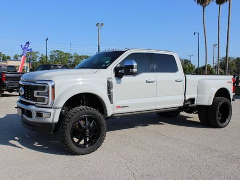 Used 2025 Ford F450 Platinum w/ Platinum Plus Package AWD/4WD image 5