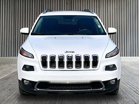 Used 2018 Jeep Cherokee Limited FWD image 4