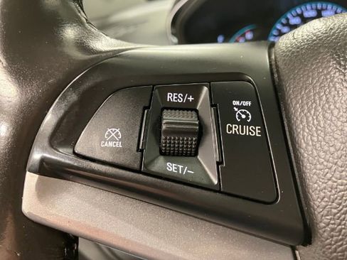 Used 2018 Chevrolet Trax LT w/ LT Convenience Package image 23