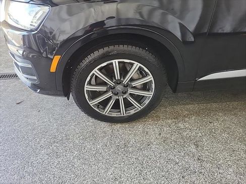 Used 2017 Audi Q7 3.0T Prestige image 13