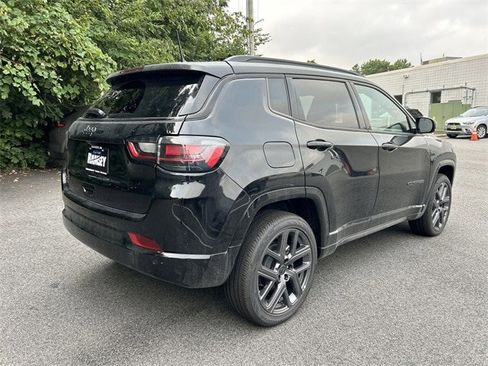 New 2025 Jeep Compass Limited w/ High Altitude Package image 8