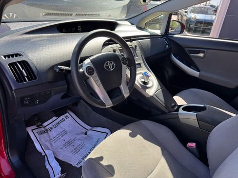 Used 2013 Toyota Prius Two FWD image 18