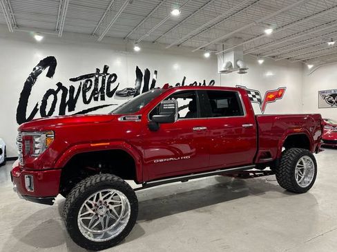 Used 2021 GMC Sierra 2500 Denali w/ Denali Ultimate Package AWD/4WD image 1