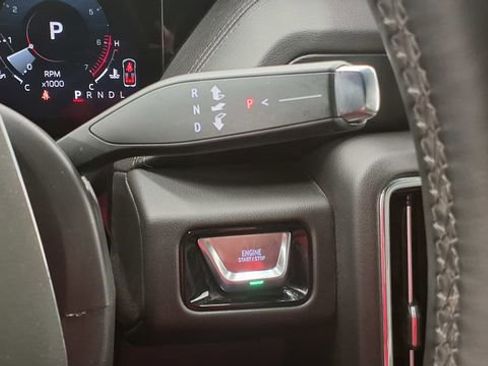 Used 2025 GMC Yukon XL Denali image 35