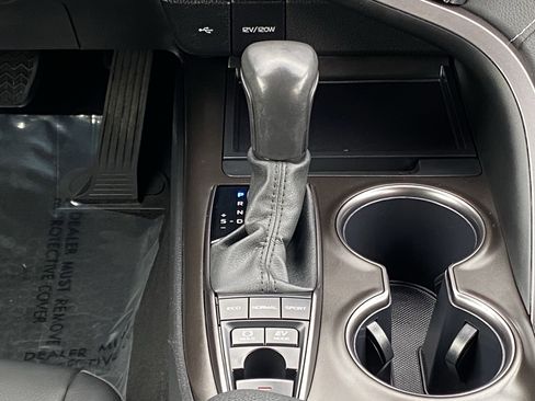 Certified 2024 Toyota Camry SE w/ Convenience Package image 15