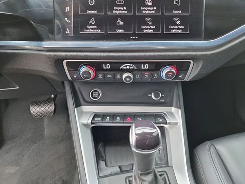 Used 2023 Audi Q3 2.0T Premium Plus w/ Premium Plus Package image 43