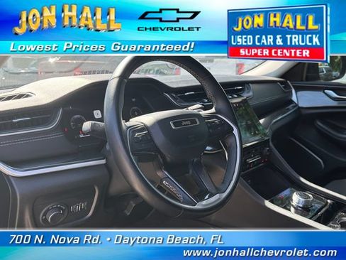 Used 2022 Jeep Grand Cherokee L Laredo w/ Luxury Tech Group I AWD/4WD image 21