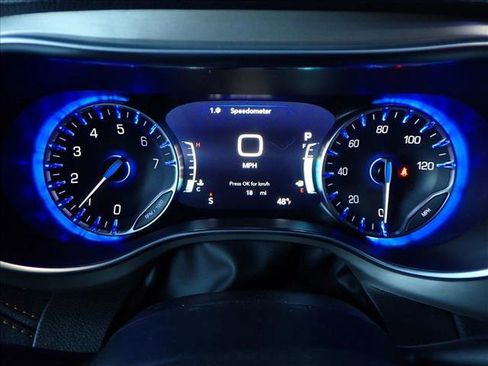 New 2026 Chrysler Pacifica Pinnacle image 27