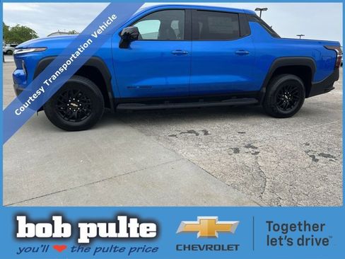 New 2025 Chevrolet Silverado EV LT image 1