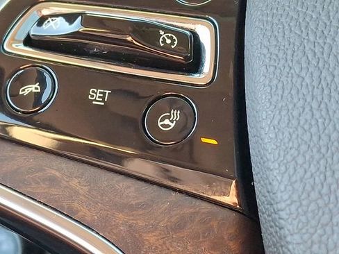 Used 2020 Cadillac Escalade Premium Luxury w/ LPO, Radiant Package image 28