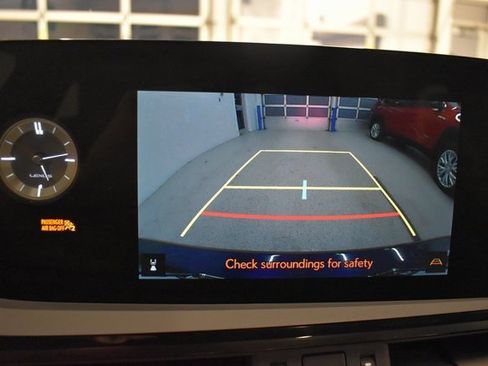 Used 2024 Lexus ES 350 image 8