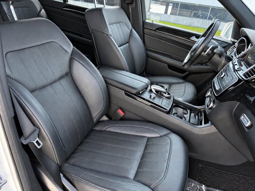 Used 2019 Mercedes-Benz GLS 450 4MATIC image 29