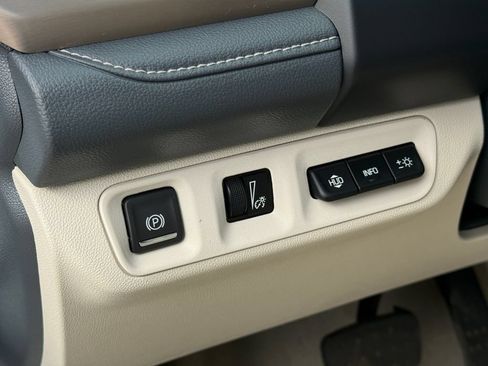 Used 2023 GMC Acadia Denali AWD/4WD image 19