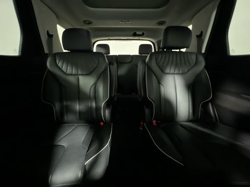 Used 2024 Hyundai Palisade Limited AWD/4WD image 32