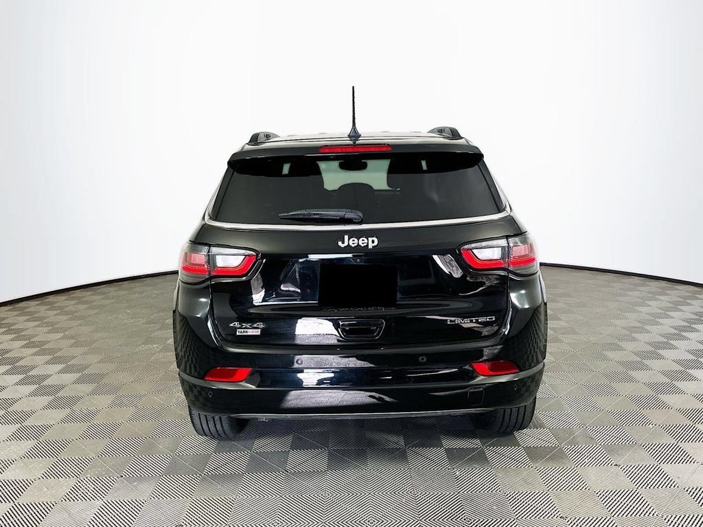 Used 2024 Jeep Compass Limited w/ Elite Group AWD/4WD image 9