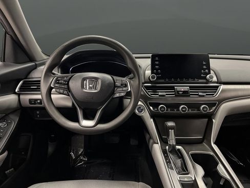 Used 2019 Honda Accord LX image 5