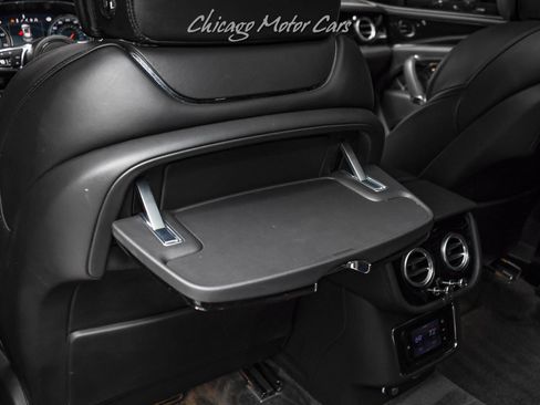 Used 2017 Bentley Bentayga AWD/4WD image 33
