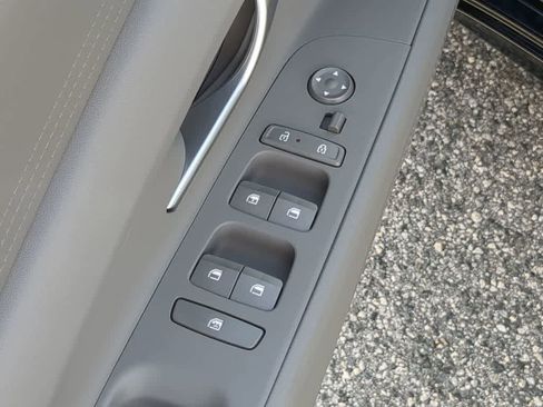 New 2026 Hyundai Elantra SE image 17