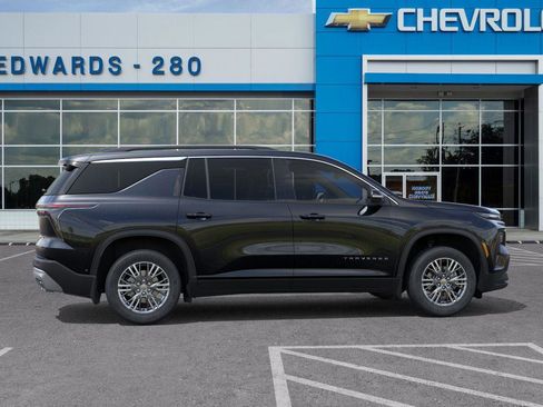 New 2026 Chevrolet Traverse LT w/ Driver Confidence Package image 5