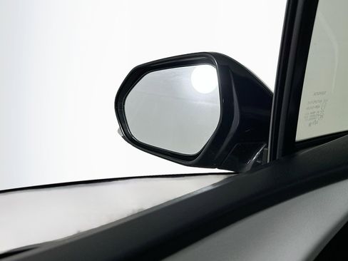 Used 2016 Toyota Prius Two image 16