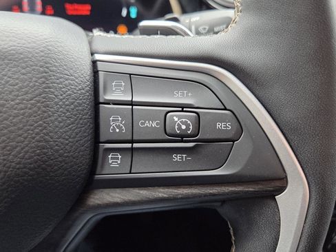 Used 2023 Jeep Grand Cherokee 4WD 4xe image 24
