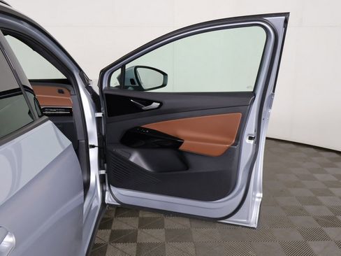 Used 2021 Volkswagen ID.4 Pro S image 22