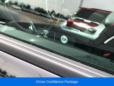 Certified 2024 Chevrolet Blazer LT w/ Convenience Package image 3