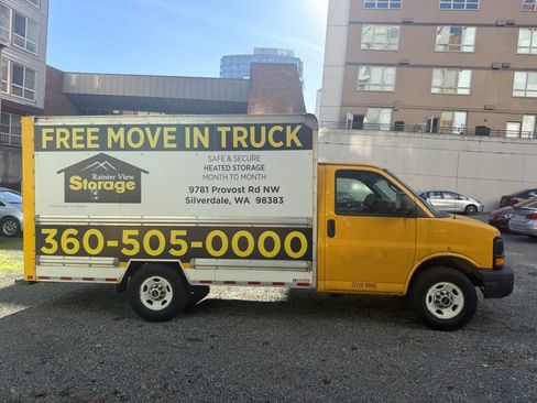 Used 2015 GMC Savana 3500 image 4