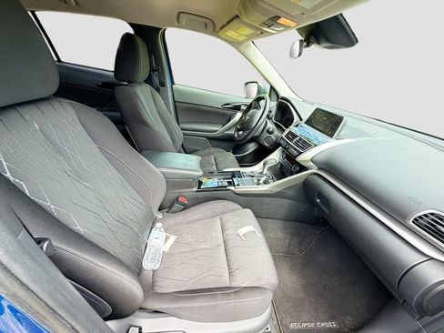 Used 2020 Mitsubishi Eclipse Cross FWD image 13