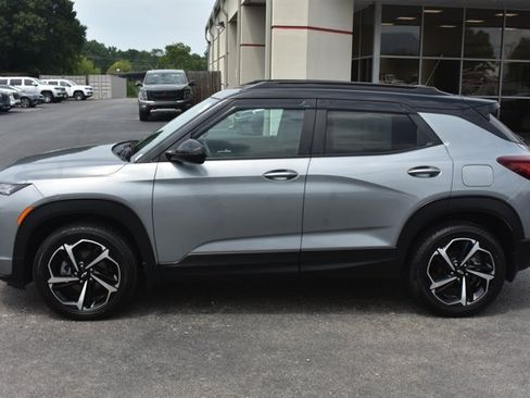 Used 2023 Chevrolet TrailBlazer RS w/ Convenience Package AWD/4WD image 10