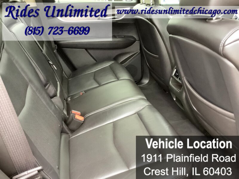 Used 2017 Cadillac XT5 Luxury w/ Driver Awareness Package AWD/4WD image 37