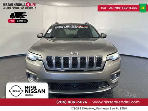 Used 2021 Jeep Cherokee Limited image 4