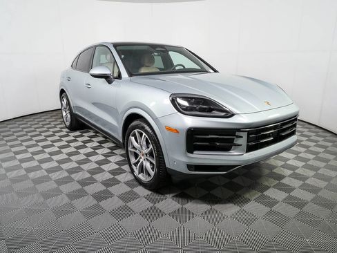 Used 2026 Porsche Cayenne Coupe AWD/4WD image 29
