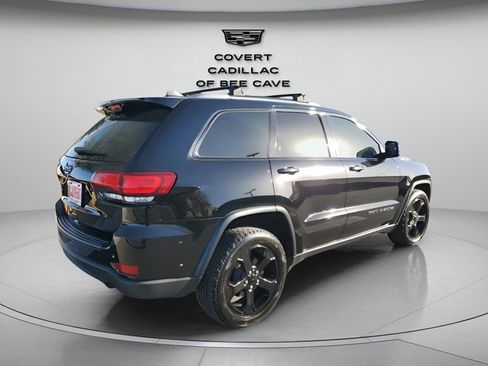 Used 2018 Jeep Grand Cherokee Laredo image 9