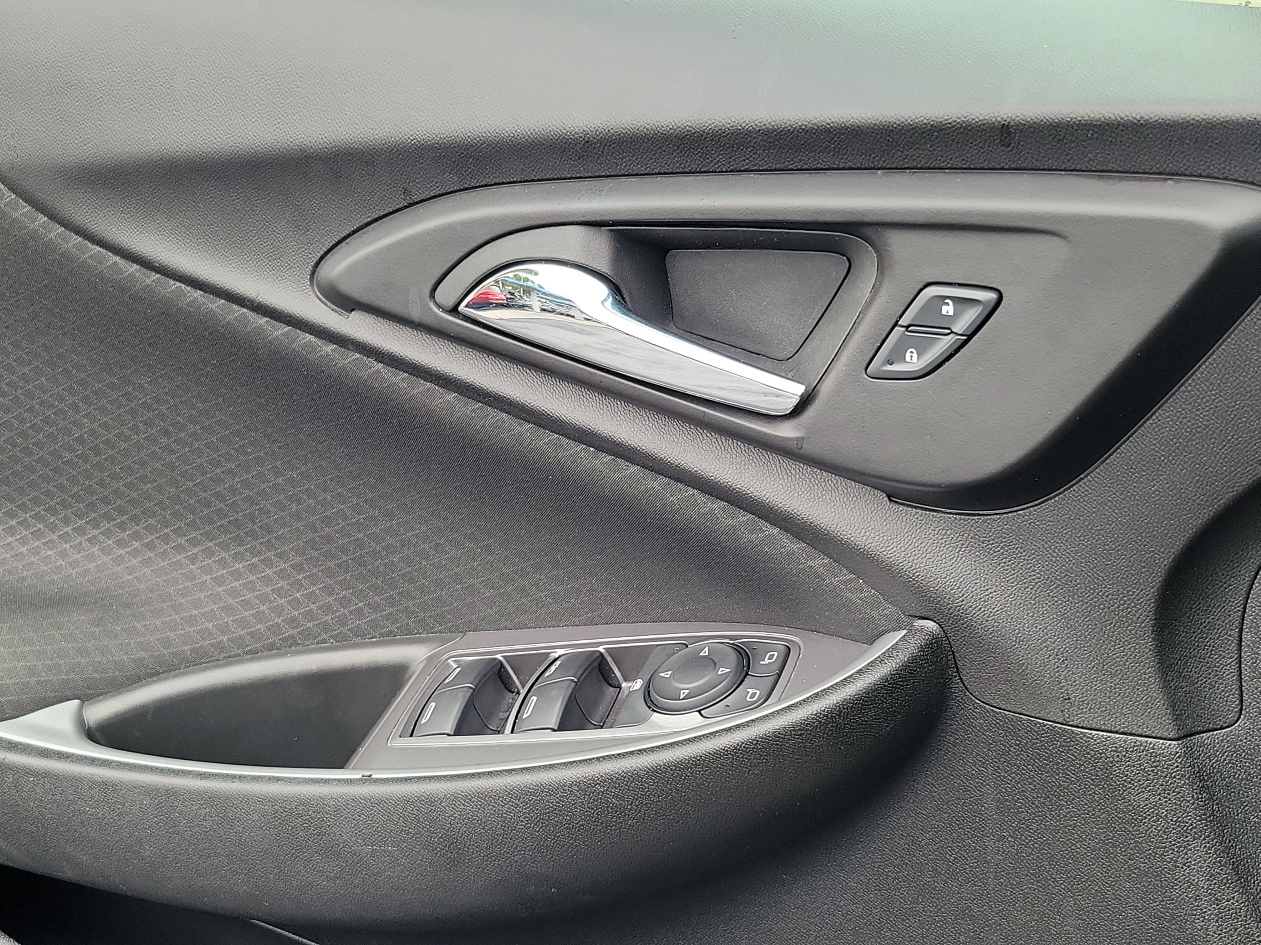 Used 2024 Chevrolet Malibu LT FWD image 18
