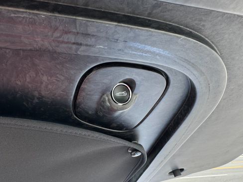 Used 2020 McLaren GT RWD image 31