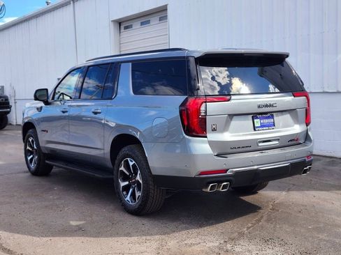 Used 2026 GMC Yukon XL AT4 AWD/4WD image 3
