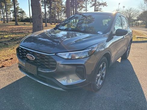 Used 2025 Ford Escape ST-Line image 7