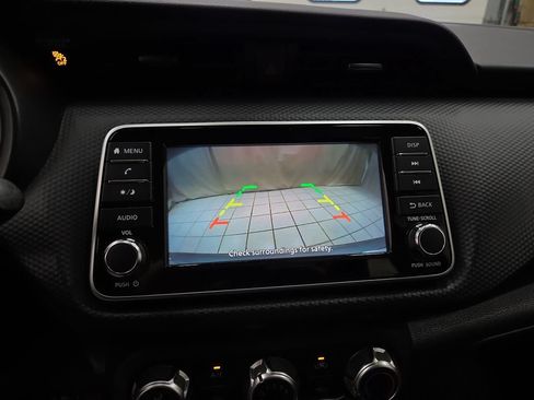 Used 2021 Nissan Kicks S FWD image 24