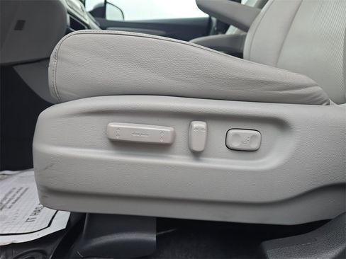 Used 2023 Honda Ridgeline RTL-E image 13