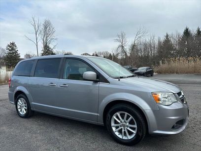 Certified 2019 Dodge Grand Caravan SXT