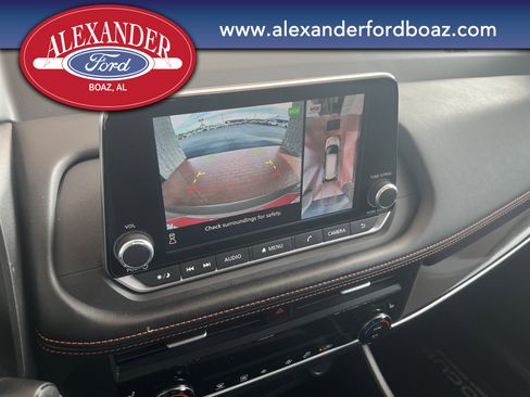 Used 2025 Nissan Rogue SV image 23