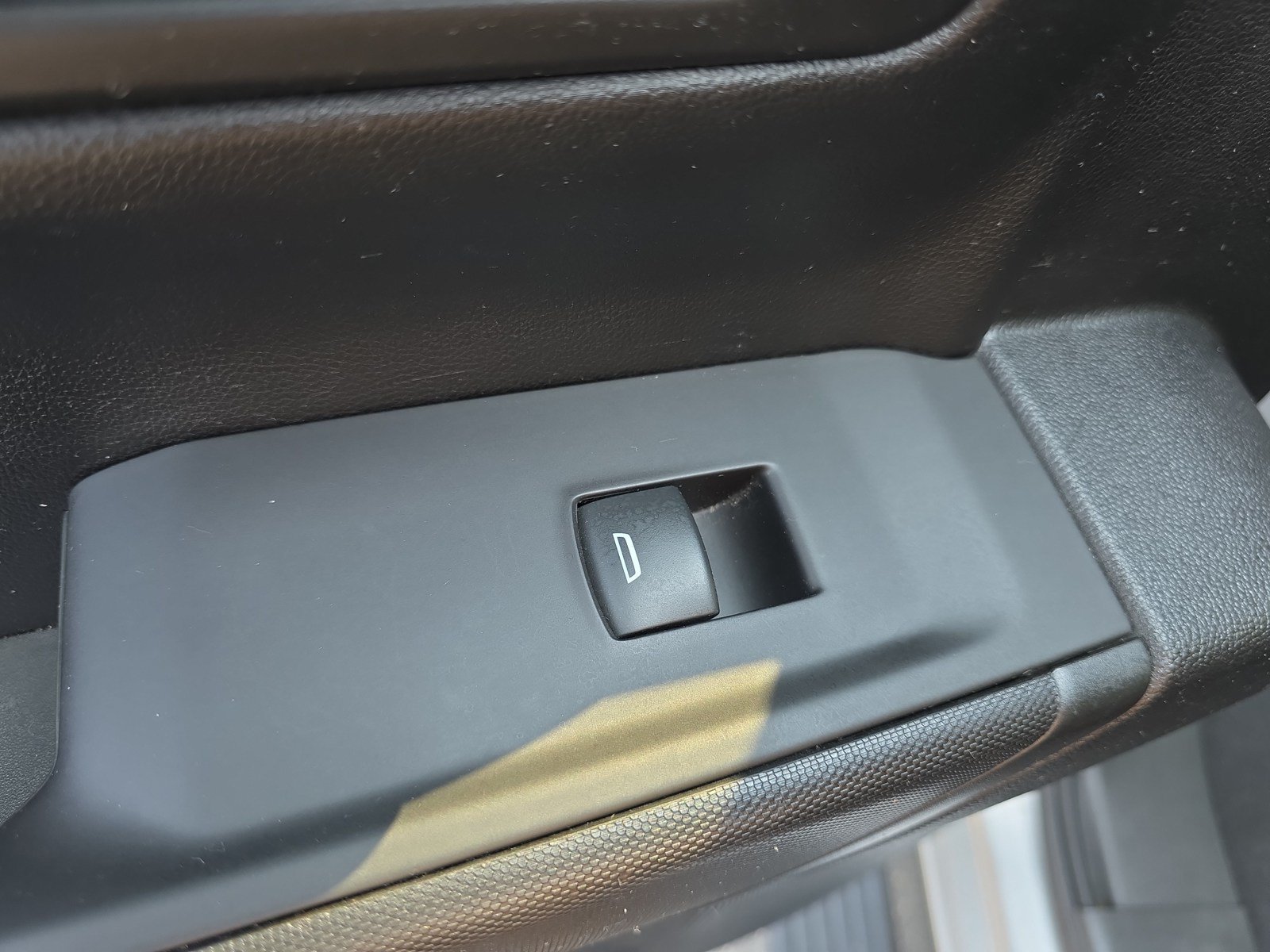 Used 2021 Chevrolet Silverado 1500 Custom w/ LPO, Dark Essentials Package AWD/4WD image 18